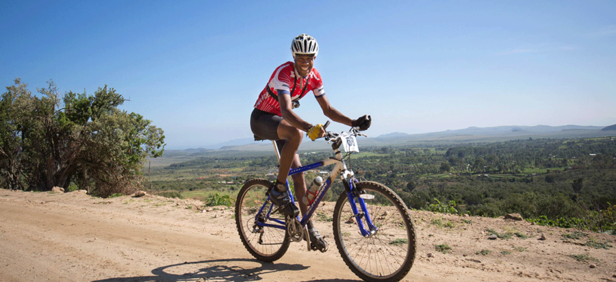 Cycling tours in Hell's gate National Park