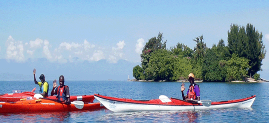 Kayaking tour on Lake Kivu